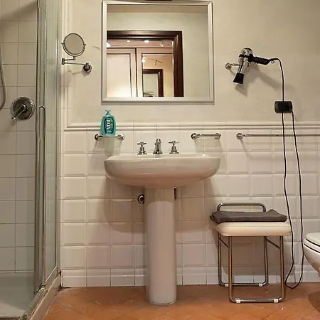 Lägenhet Incantevole Parcheggio Nel *