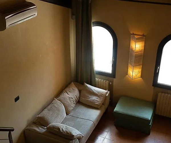 Incantevole Parcheggio Nel * Medolla